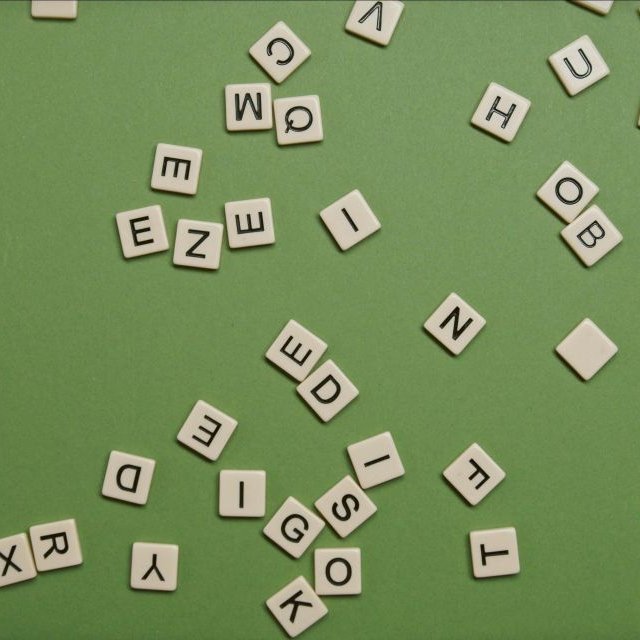 An assortment of letters demonstrating to authors how to choose keywords for research paper.